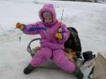 На рыбалке с дочкой